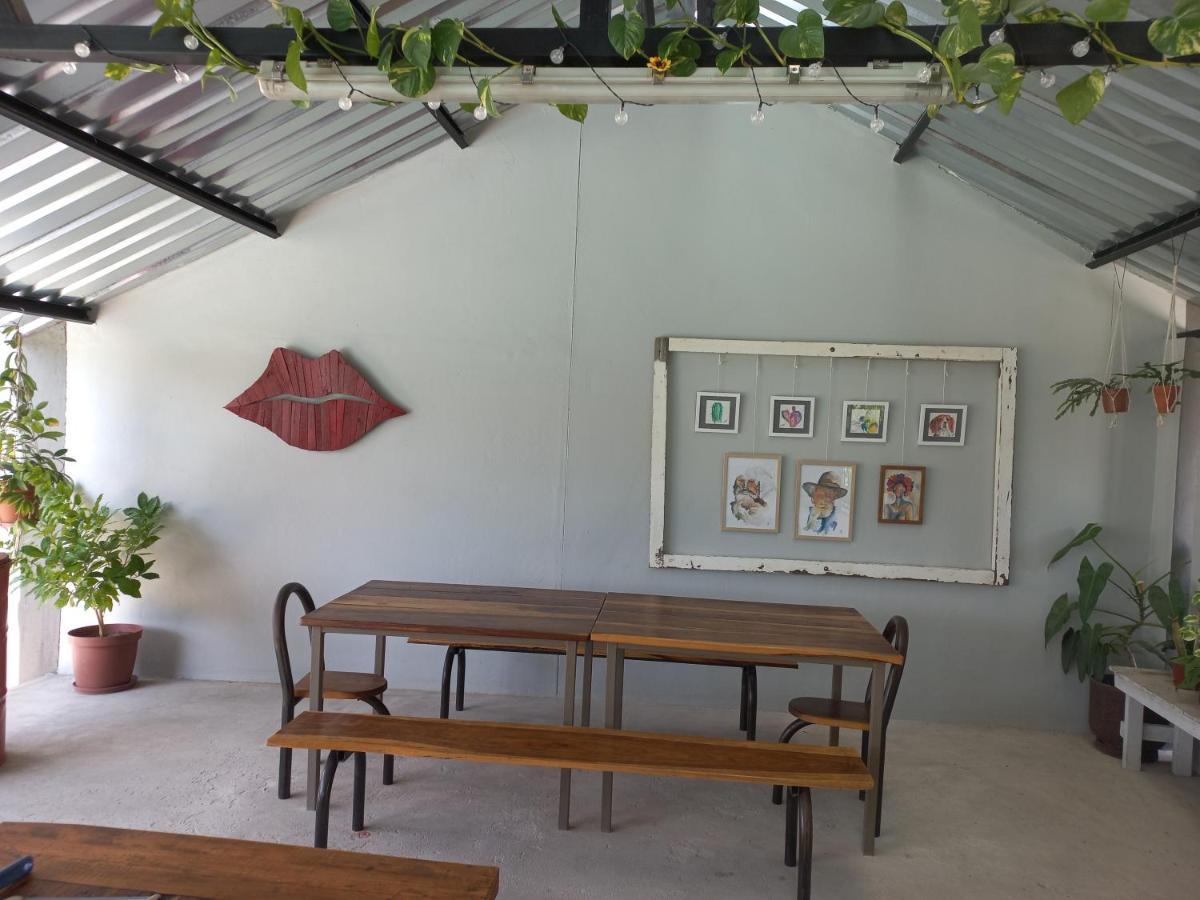 Urban Farm Haus Guesthouse Rundu Exteriör bild